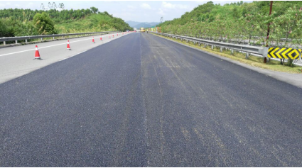 Novachip超薄磨耗層技術(shù)在韶贛高速養(yǎng)護工程中的應(yīng)用--中國期刊網(wǎng)